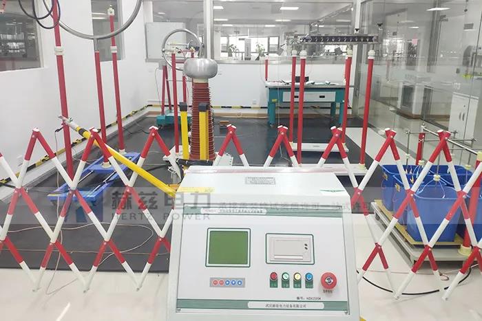 ������λ�ͻ��ɹ�һ���徲���þ���ѹ����װ��