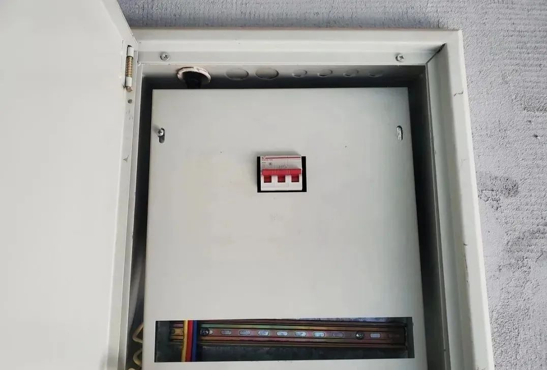 ½ðɳ³Çjs93Ïß·¼ì²âÖÐÐÄ